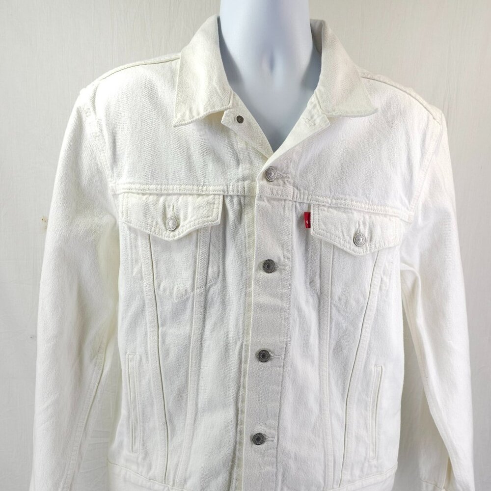 Levi Strauss White Standard Fit Trucker Jacket Size Medium New with Tags